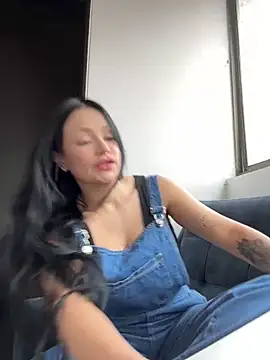 sarascottt online show from 02/10/25, 02:26