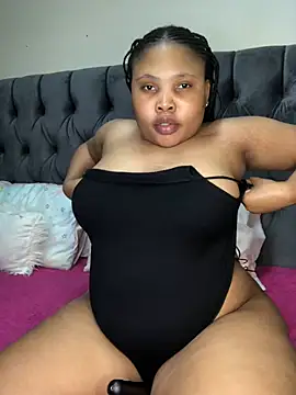 Anaelle24 online show from 05/21/26, 07:11