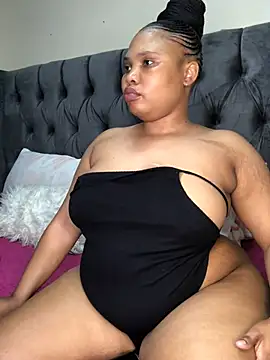 Anaelle24 online show from 06/05/26, 04:06