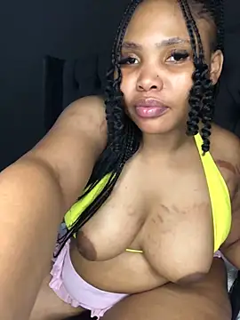 Anaelle24 online show from 03/04/25, 07:32