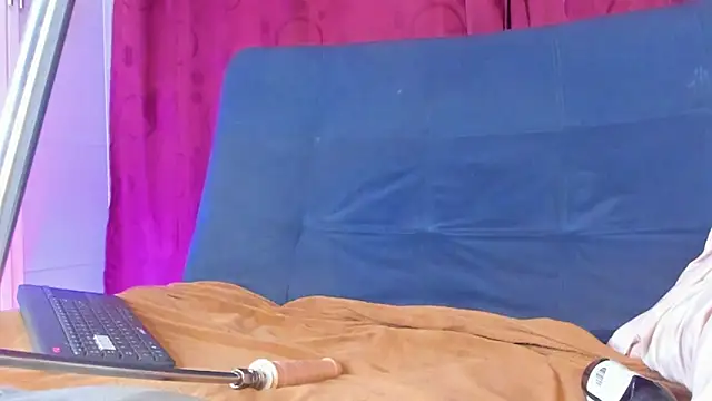 swetty loverss online show from 02/18/26, 12:30