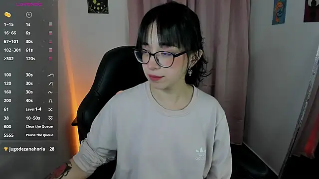 indra cam online show from 12/15/25, 04:07