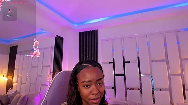 mia schwarz online show from 11/08/25, 03:21