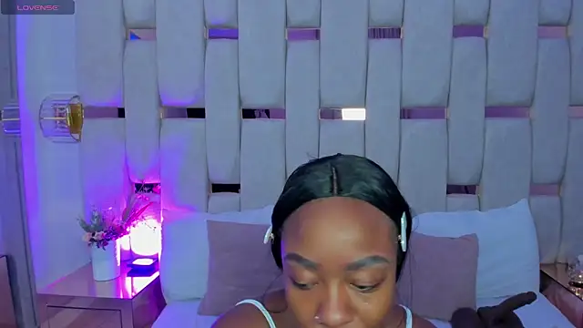 mia schwarz online show from 02/19/26, 08:50