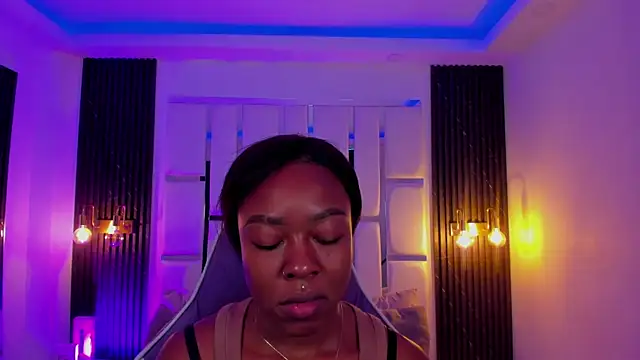 mia schwarz online show from 10/18/25, 07:49