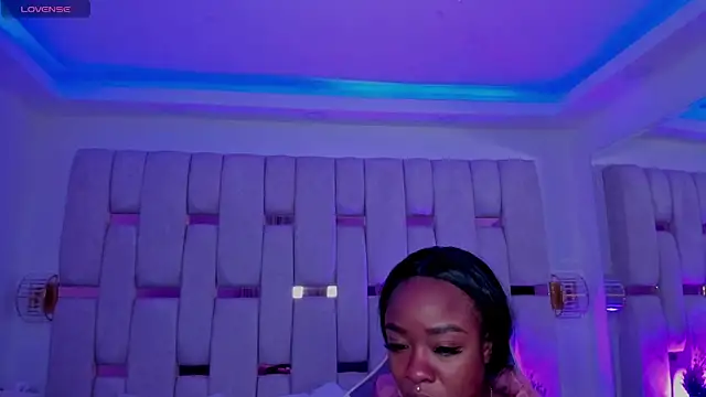 mia schwarz online show from 03/04/26, 10:06