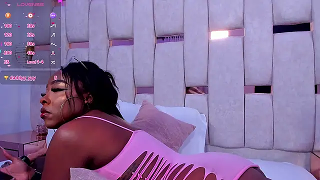 mia schwarz online show from 01/28/25, 11:50