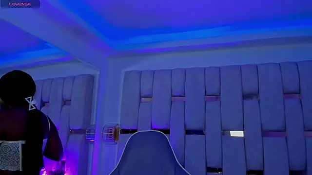 mia schwarz online show from 03/12/26, 10:03