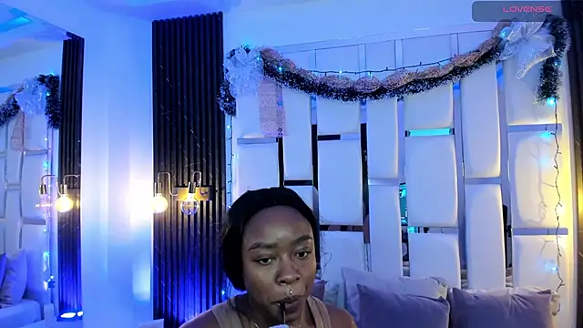 mia schwarz online show from 12/17/25, 09:53