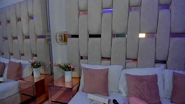 mia schwarz online show from 01/25/25, 07:39