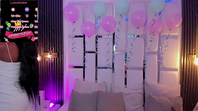 mia schwarz online show from 11/29/25, 02:39