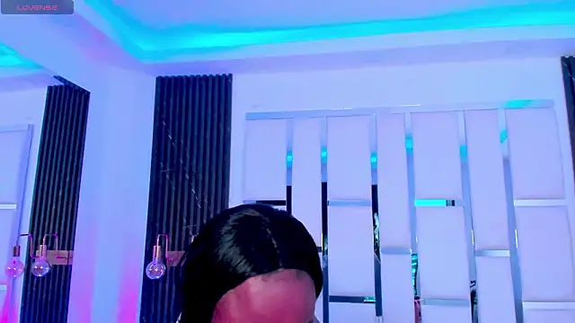 mia schwarz online show from 03/05/26, 11:51