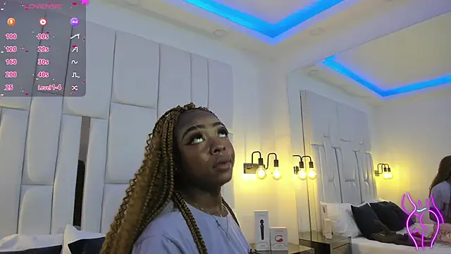 mia schwarz online show from 02/02/25, 08:08