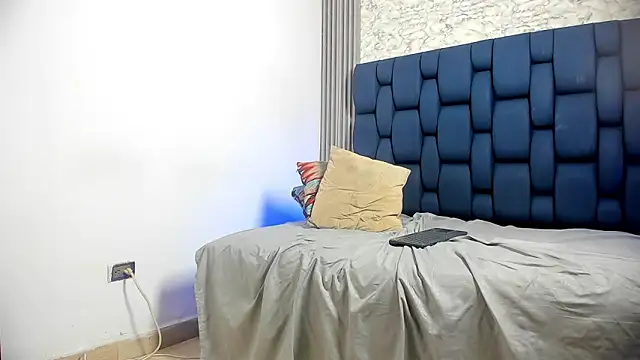 Snapshot of danielclarton1 chatting on 02/12/25, 01:59 danielclarton1 online show from 02/12/25, 01:59