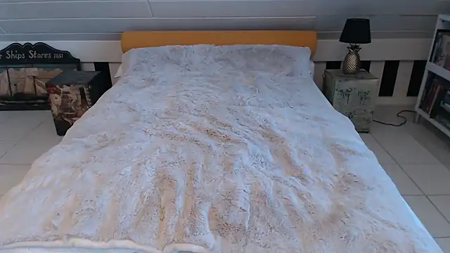 Greyhound70 online show from 09/14/25, 09:09