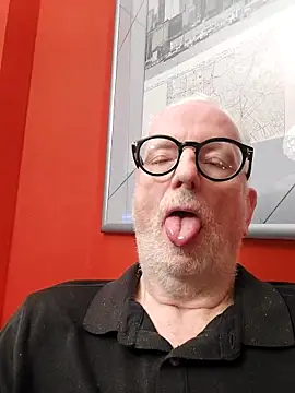 Greyhound70 online show from 02/22/26, 06:53