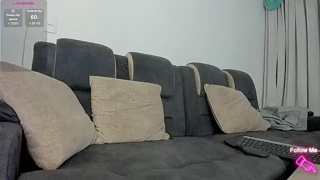 Snapshot of davis_alx1 chatting on 10/25/25, 12:32 davis alx1 online show from 10/25/25, 12:32