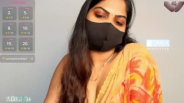 Snapshot of sameeksha_9 chatting on 09/22/25, 01:28 sameeksha 9 online show from 09/22/25, 01:28