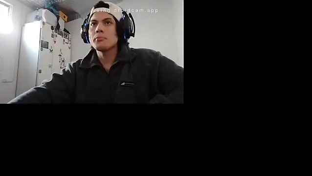 Snapshot of Xtrem3HARDxxx chatting on 09/28/25, 10:44 Xtrem3HARDxxx online show from 09/28/25, 10:44