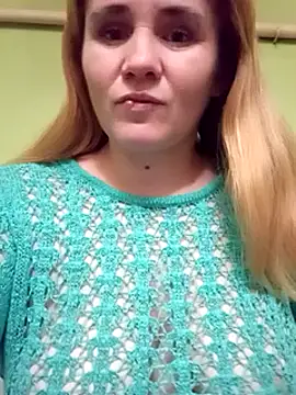 Snapshot of SannyMILF chatting on 12/16/24, 02:49 SannyMILF online show from 12/16/24, 02:49