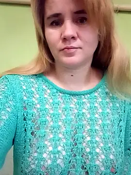 Snapshot of SannyMILF chatting on 12/21/24, 07:24 SannyMILF online show from 12/21/24, 07:24