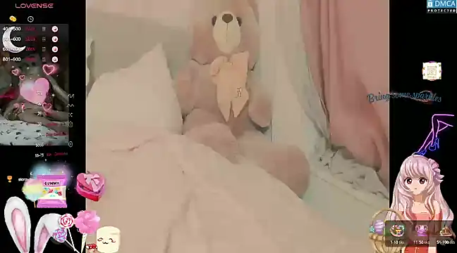 Snapshot of Blondecandie chatting on 03/02/25, 06:46 Blondecandie online show from 03/02/25, 06:46