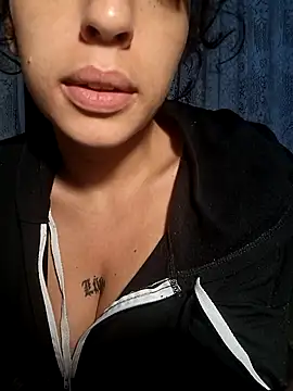 Sweet-diamondxxx online show from 04/15/26, 10:43