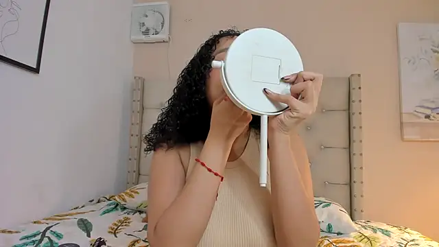 vanesasexyhot21 online show from 04/01/26, 02:13