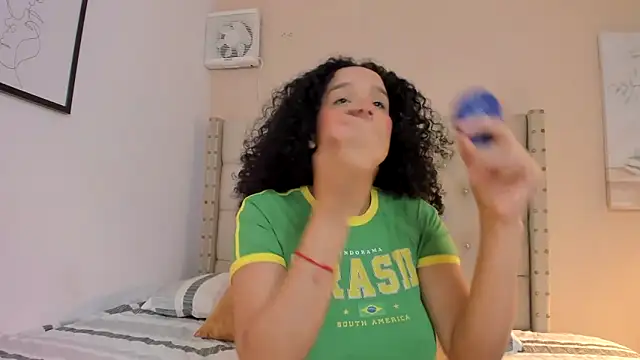 vanesasexyhot21 online show from 03/28/26, 02:12