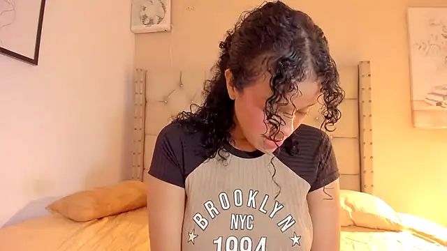 vanesasexyhot21 online show from 02/24/26, 02:23