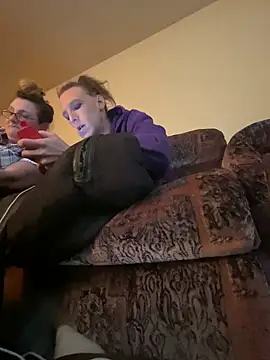 Snapshot of kikiwonderbar chatting on 11/04/25, 12:53 kikiwonderbar online show from 11/04/25, 12:53