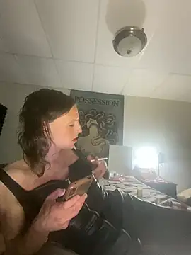 kikiwonderbar online show from 03/18/26, 01:31