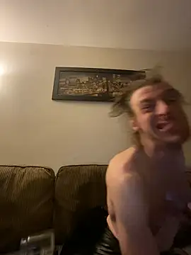 kikiwonderbar online show from 02/22/26, 01:13