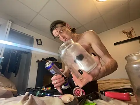 kikiwonderbar online show from 04/05/26, 03:02