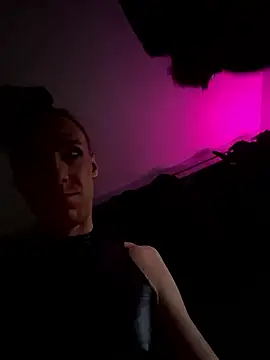 kikiwonderbar online show from 01/11/26, 10:33