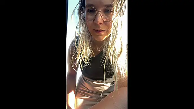 EmyLana online show from 05/23/26, 06:34