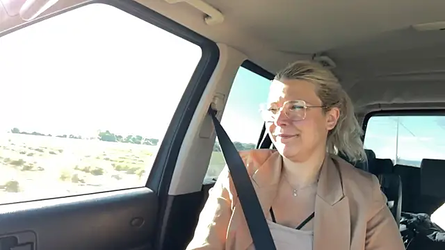 EmyLana online show from 10/12/25, 08:26