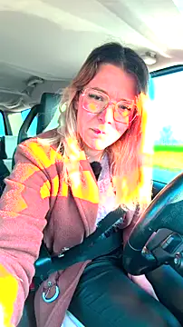 EmyLana online show from 04/03/26, 06:20