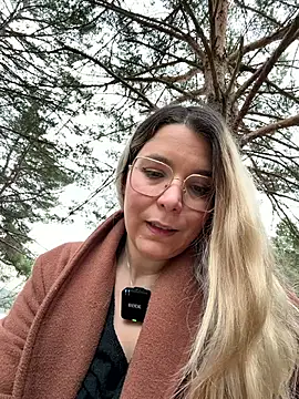 EmyLana online show from 03/07/26, 07:37