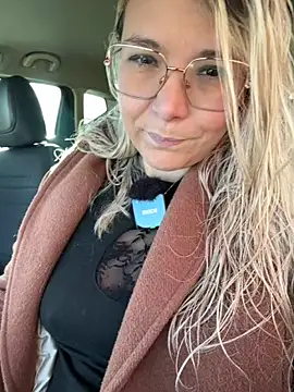 EmyLana online show from 02/01/26, 08:23