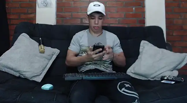 ethan noir online show from 01/22/25, 05:16