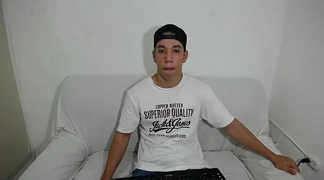 ethan noir online show from 02/14/25, 07:54