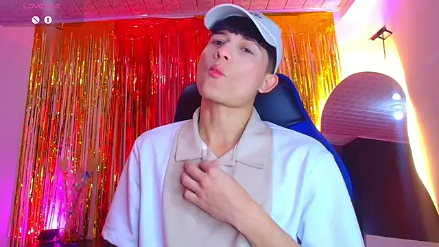 bryamer 19 online show from 10/04/25, 01:23