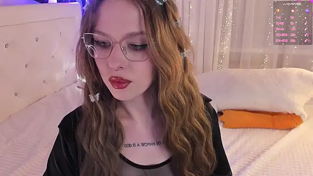 Natural pussy online show from 03/18/25, 06:39