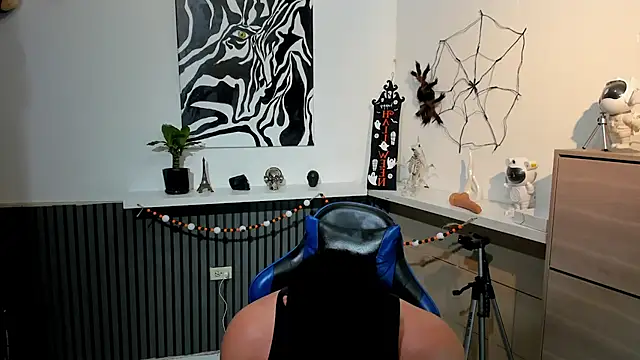 Daemon21 online show from 10/29/25, 07:02