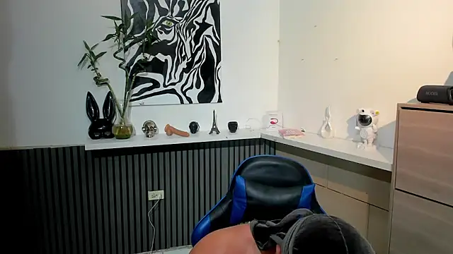 Daemon21 online show from 12/03/25, 09:58