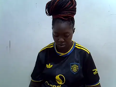 Snapshot of pretty_tallgirl chatting on 04/16/26, 08:48 pretty tallgirl online show from 04/16/26, 08:48