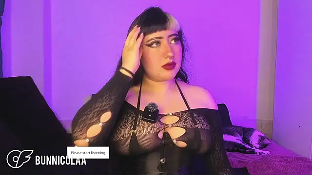 larissa01  online show from 02/13/26, 10:21