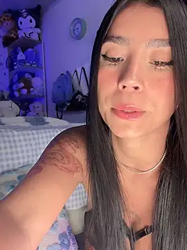 -Loren- online show from 04/08/26, 10:50