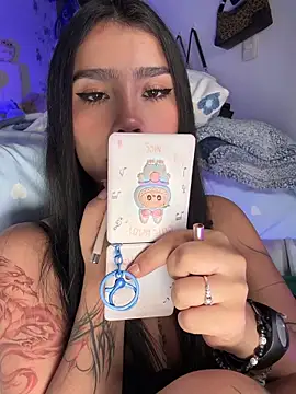 -Loren- online show from 04/25/26, 11:35